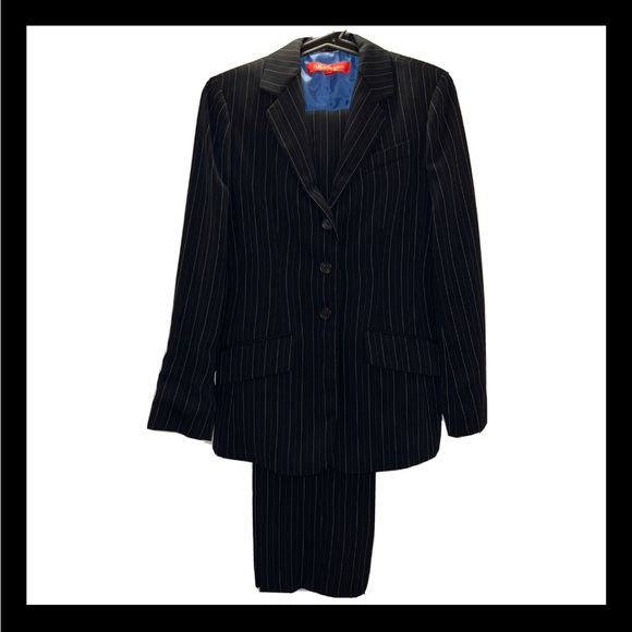 Anne Klein 2 piece pinstripe black suit 2P with 4P pants - Picture 2 of 16